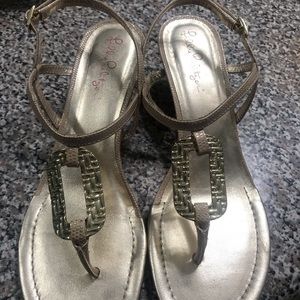 Lily Pulitzer gold wedges 7.5